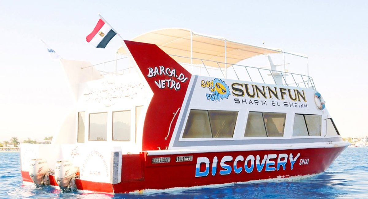 glass-bottom-boat-cruise